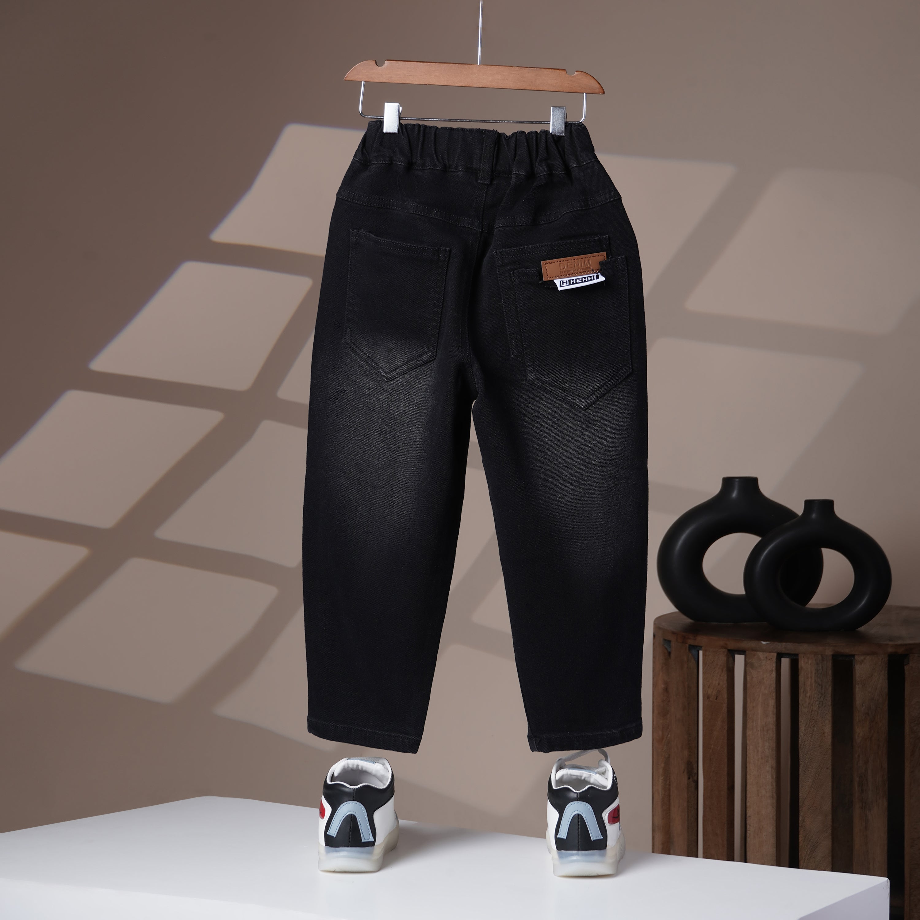 Mom N Genie Kids Black Elastic-Waist Tapered Denim Jeans with Back Patch