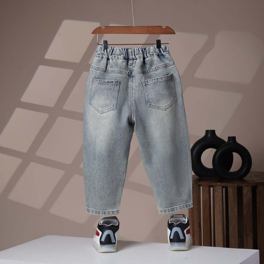 Mom N Genie Kids Light-Wash Elastic Waist Jeans with Smiley Patch & Distressed Detail