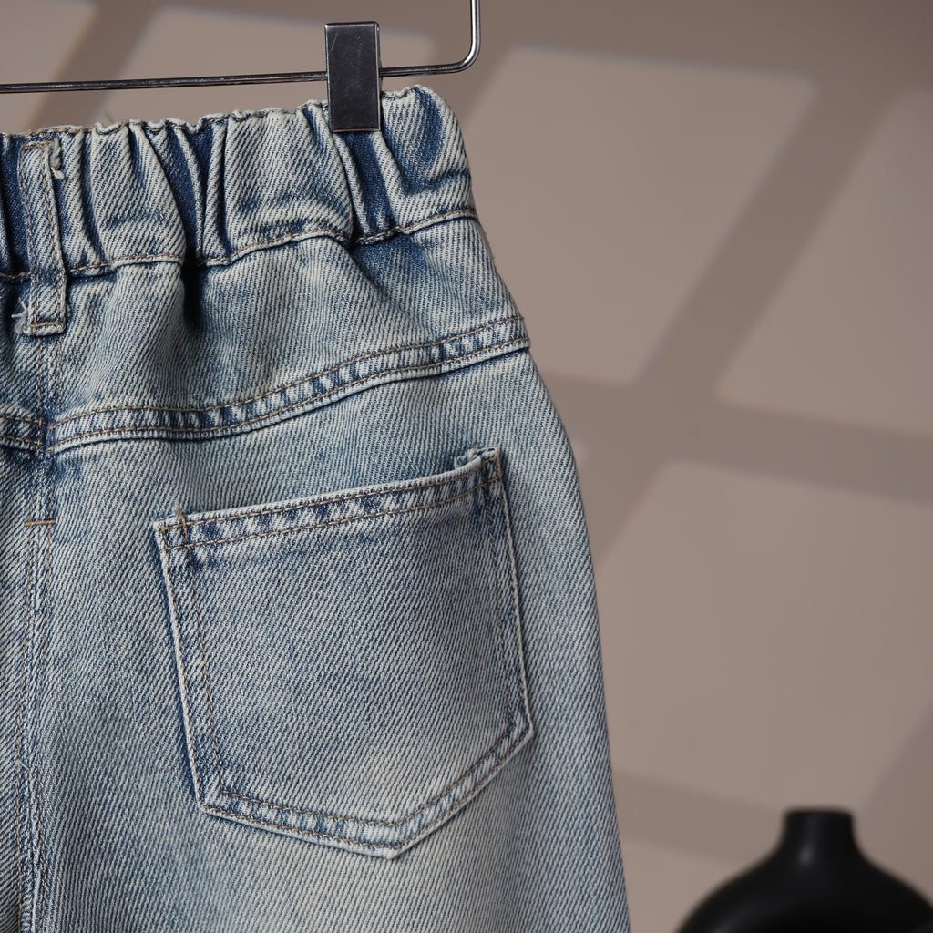 Mom N Genie Kids Light-Wash Elastic Waist Jeans with Smiley Patch & Distressed Detail