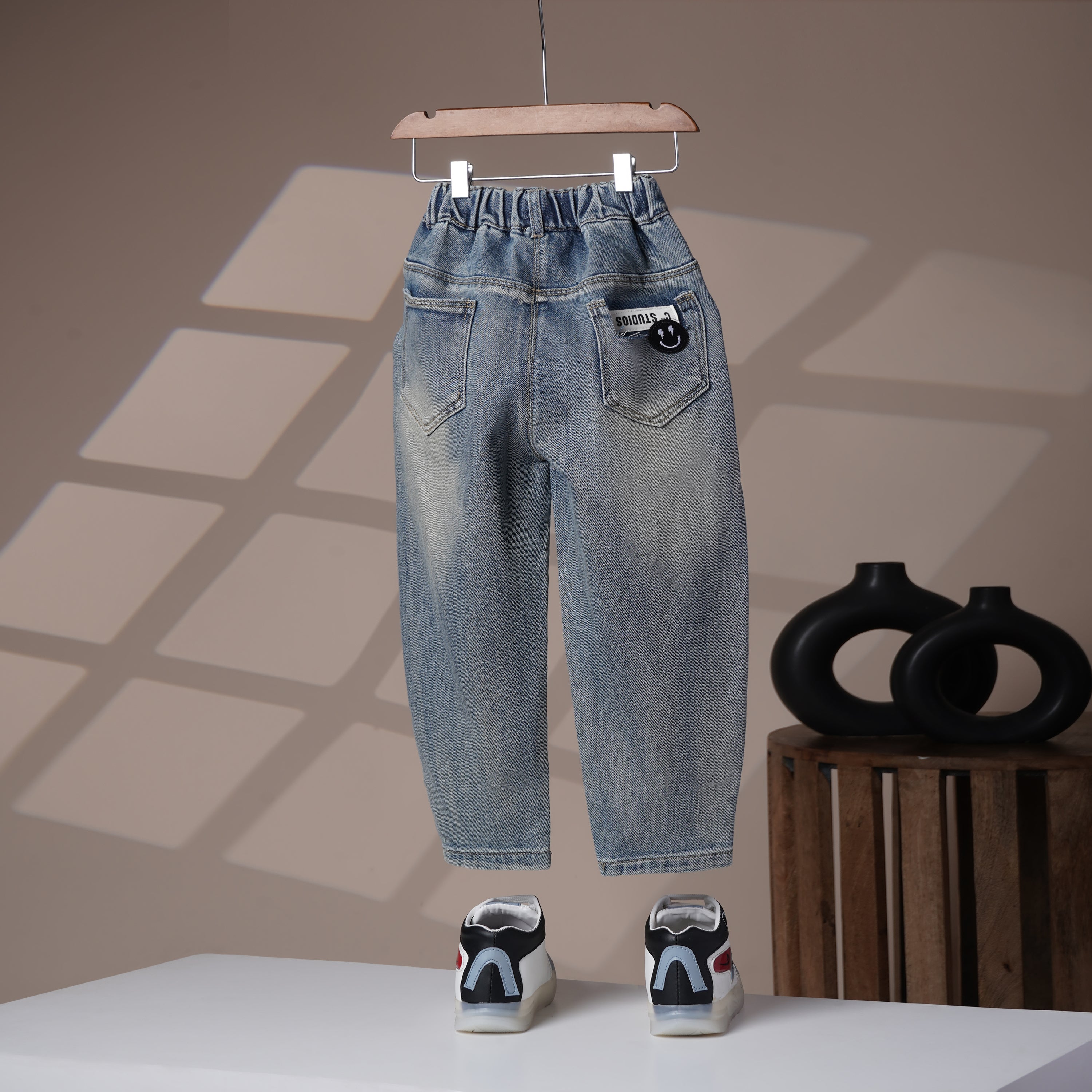 Mom N Genie Kids Light-Wash Frayed-Trim Denim Pants — Elastic Waist, Smiley Back Patch