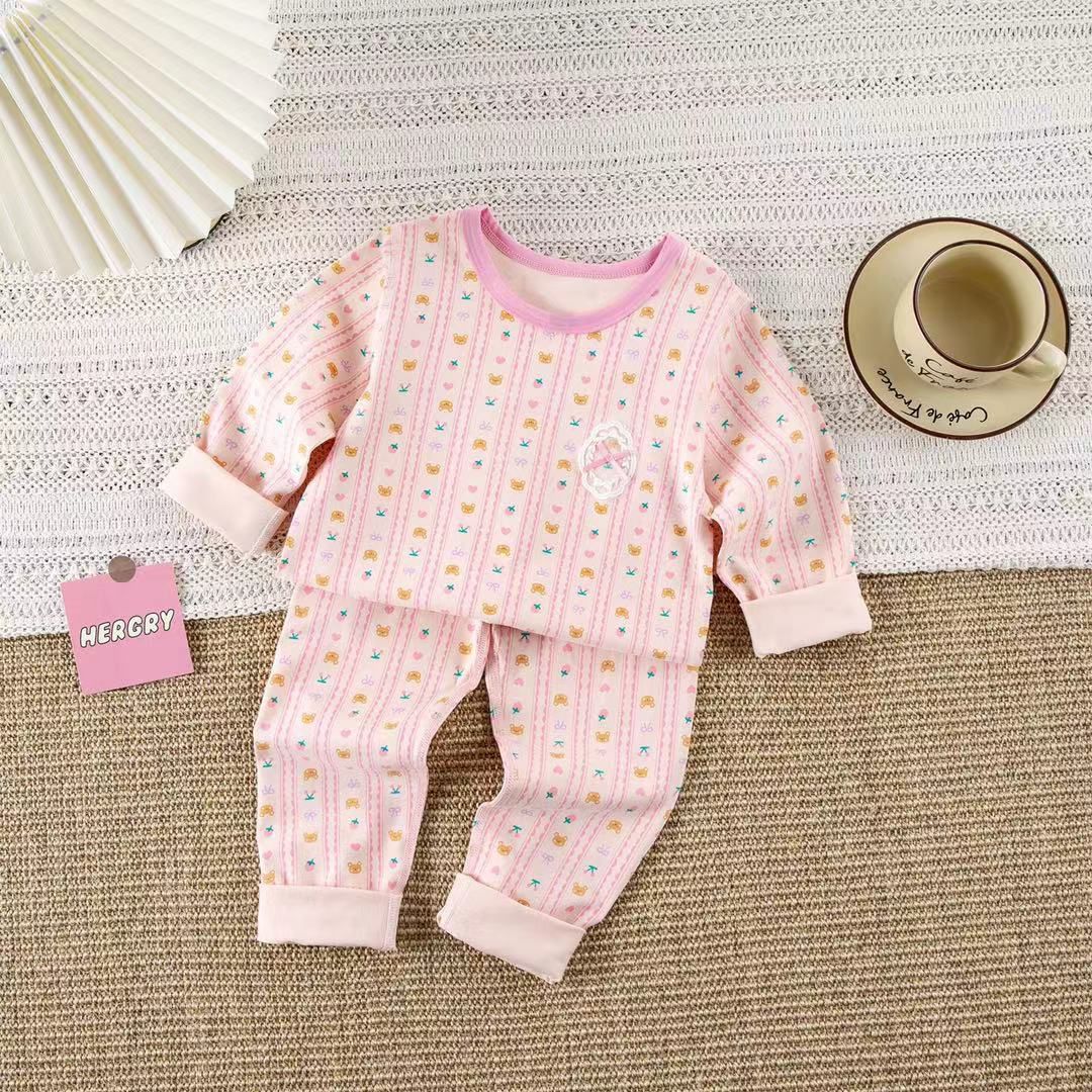 Mom N Genie Girls Printed T-shirt with Trousers